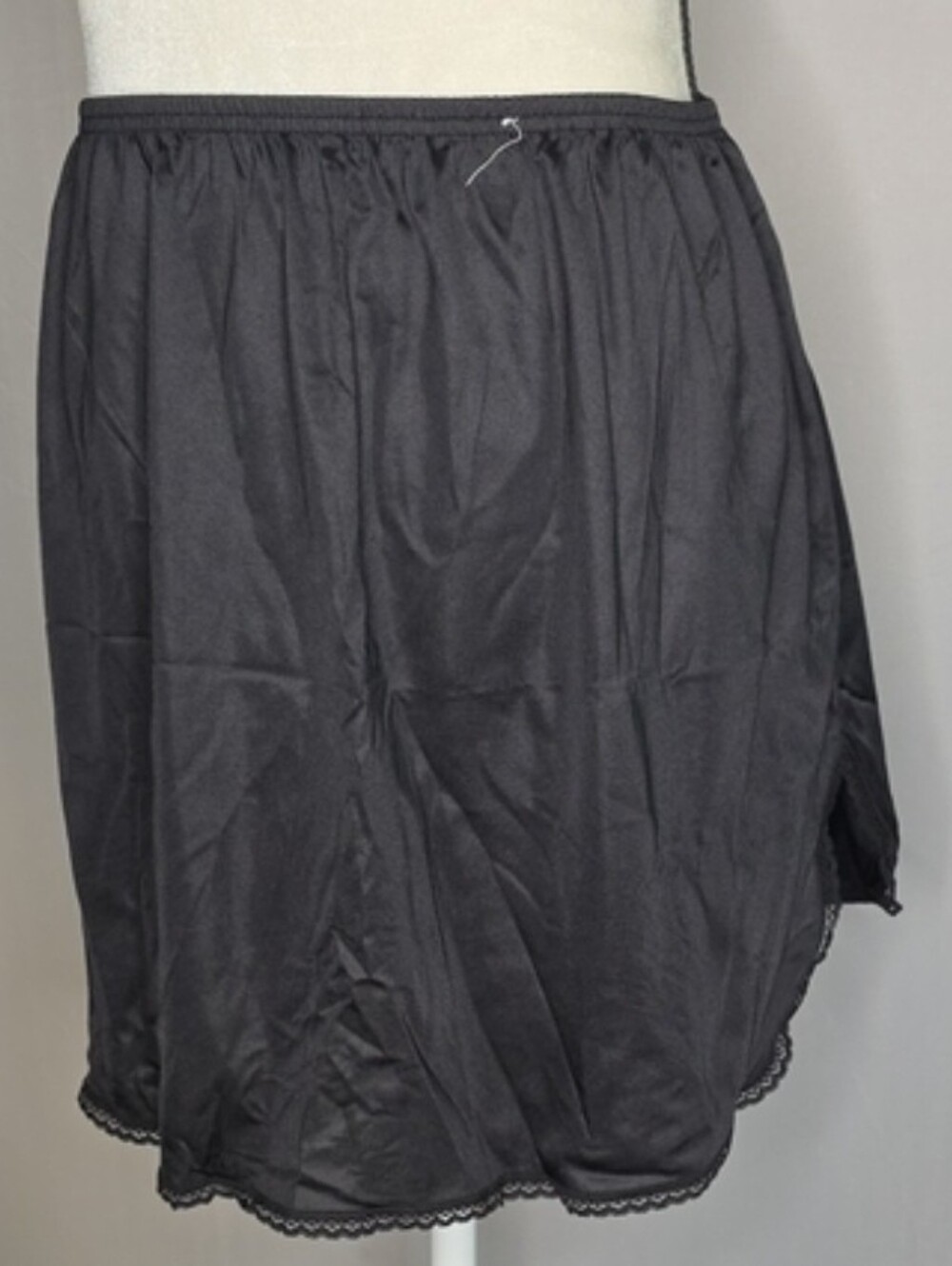 Vanity Fair Vintage Black Mini Half Slip Skirt M